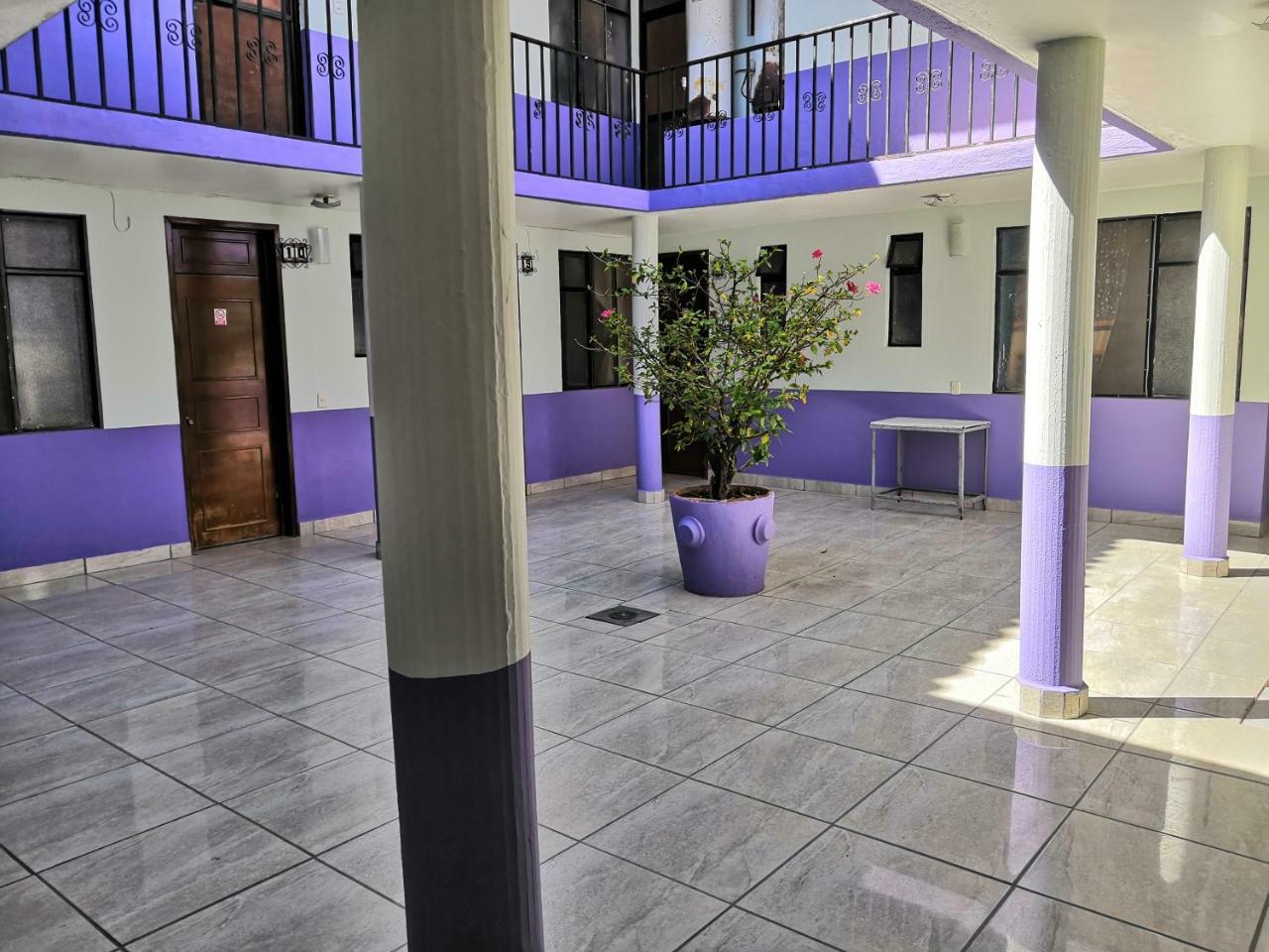 Hotel Los Arcos Pénjamo Exterior photo